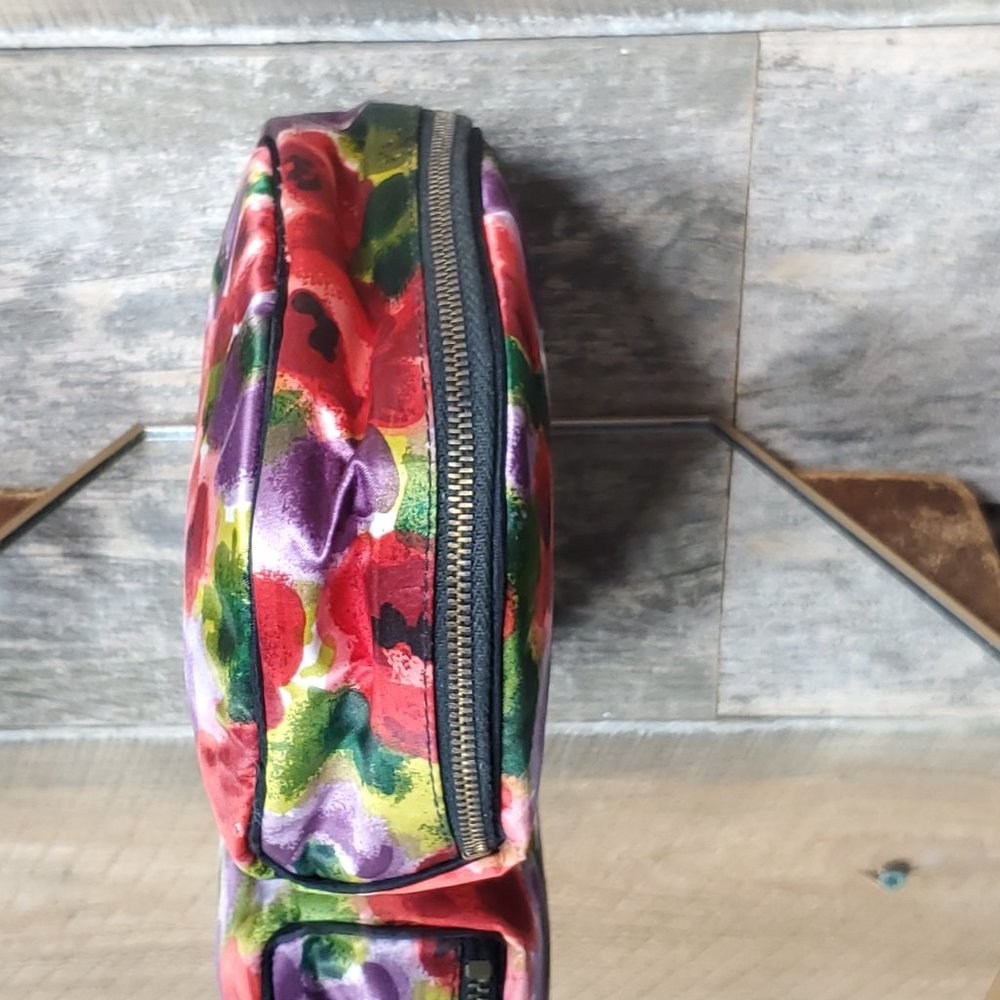 Celebrity Inc. New York NY - Floral Satin Cosmetic Clutch - Vintage 1960's. - Picture 5 of 8